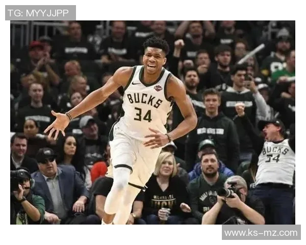 字母哥砍下41分15篮板9助攻带领雄鹿战胜公牛特纳贡献23分表现出色 字母哥砍下41分15篮板9助攻带领雄鹿战胜公牛特纳贡献23分表现出色